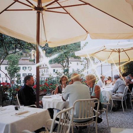 Hotel Ristorante Corona Lucca Exterior photo